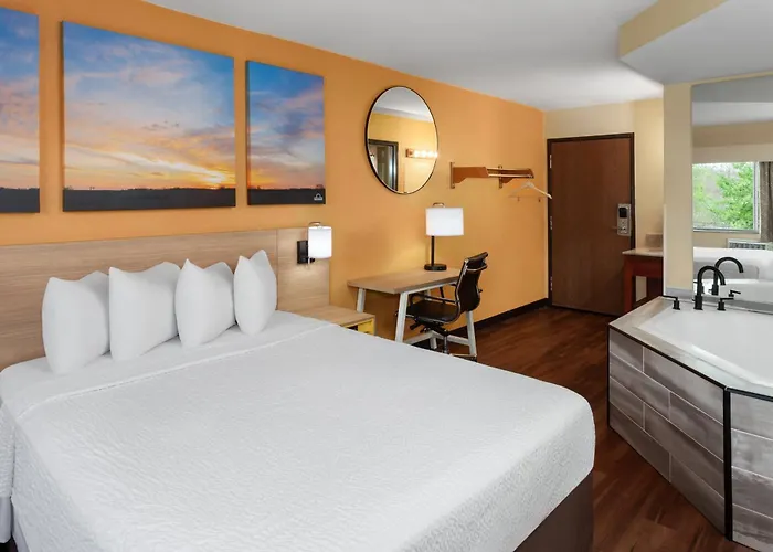 Days By Wyndham I-90 Walking Distance To Casino *