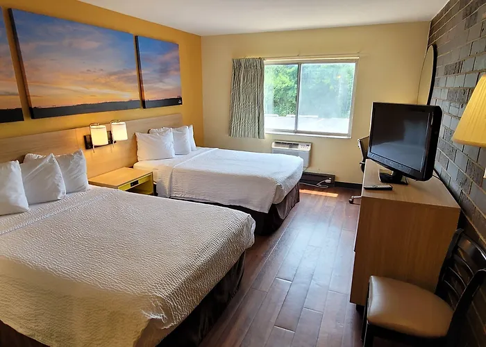 Days By Wyndham I-90 Walking Distance To Casino Rockford
