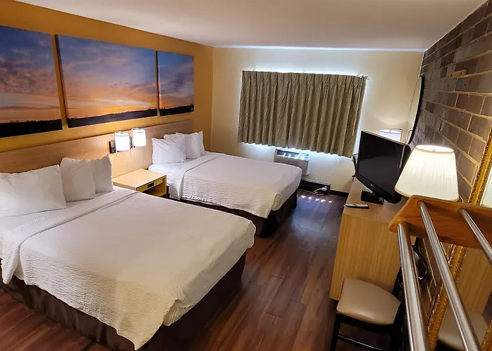 Hotel Days By Wyndham I-90 Walking Distance To Casino