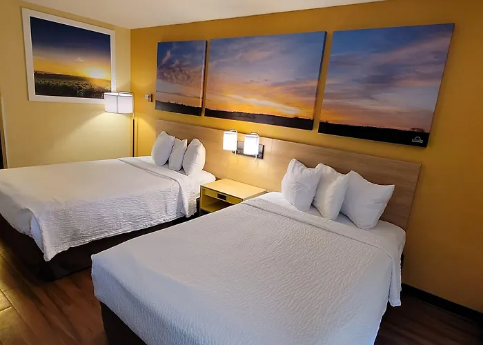Days By Wyndham I-90 Walking Distance To Casino