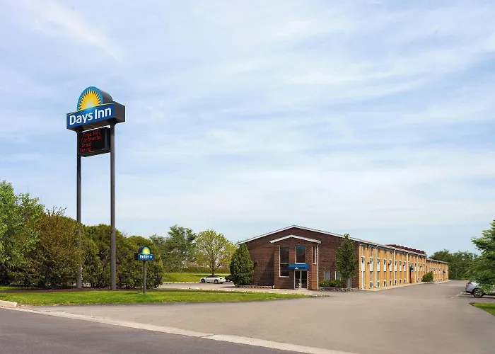 Days By Wyndham I-90 Walking Distance To Casino Hotel Rockford