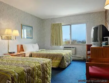 Days By Wyndham I-90 Walking Distance To Casino Hotel